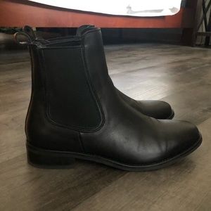 Leather chelsea boots
